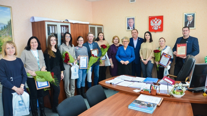На Кунашире поздравили работников культуры