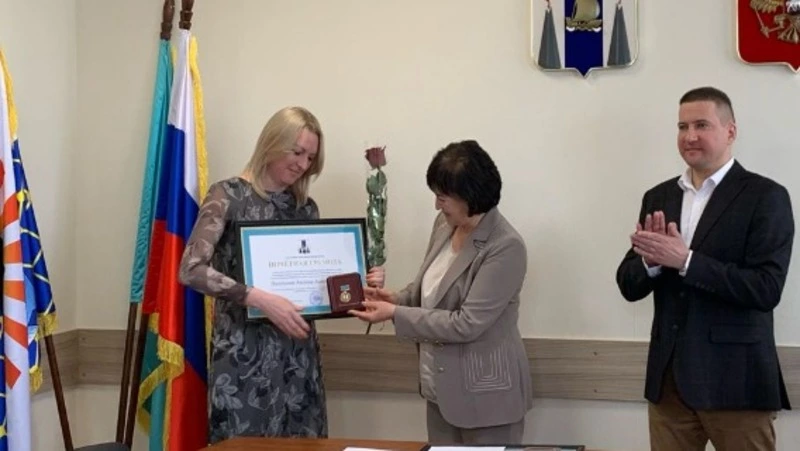 За вклад в развитие муниципального округа 