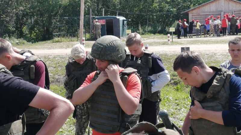 На Сахалине начались военно-полевые сборы с юнармейцами