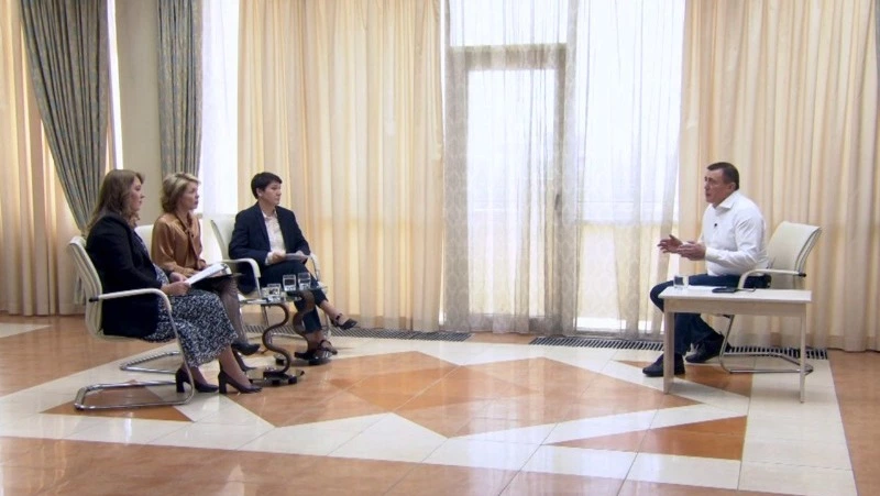 Валерий Лимаренко провел встречу с представителями сахалинских СМИ. Главное