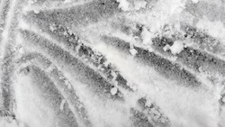 Снег и ветер с порывами до 26 м/c ожидаются в Сахалинской области 17 декабря