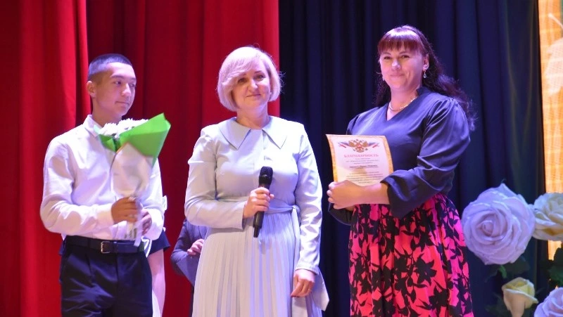 День учителя отпраздновали на Кунашире