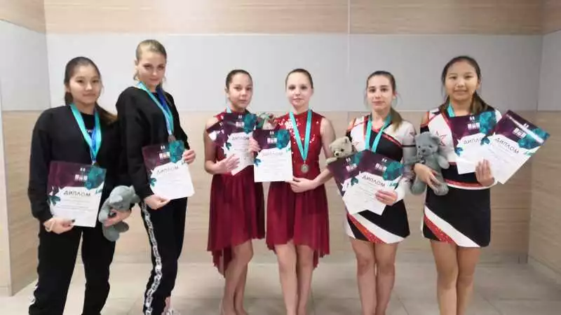 Южнокурильчанки достойно выступили на областных соревнованиях по чир спорту