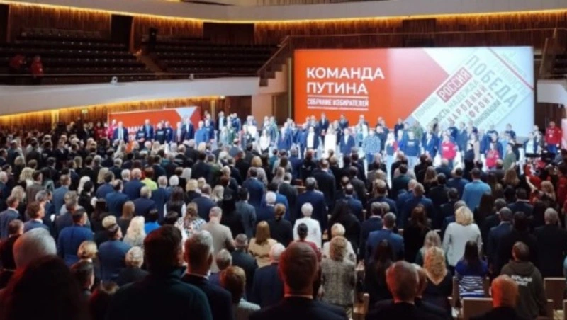 Инициативная группа поддержала выдвижение Путина в президенты