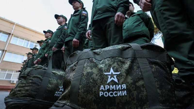 Путин подписал указ о весеннем призыве на военную службу почти 150 тысяч человек