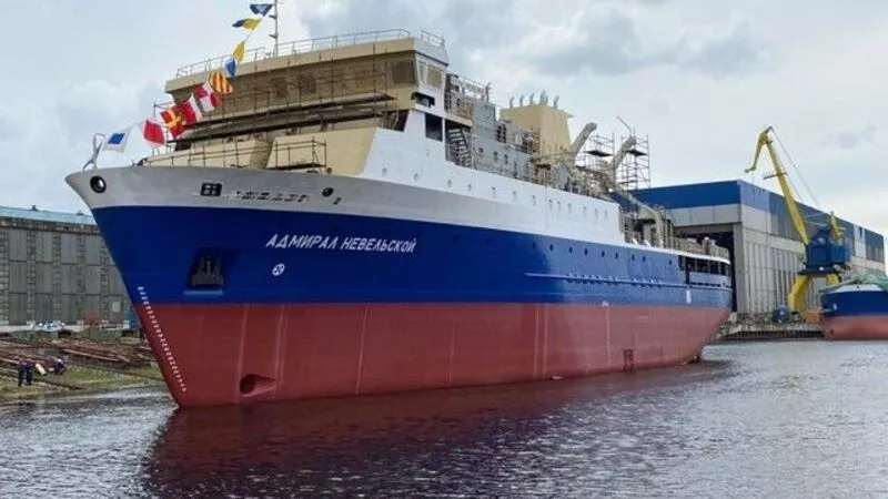 Построили грузопассажирское судно для курильчан