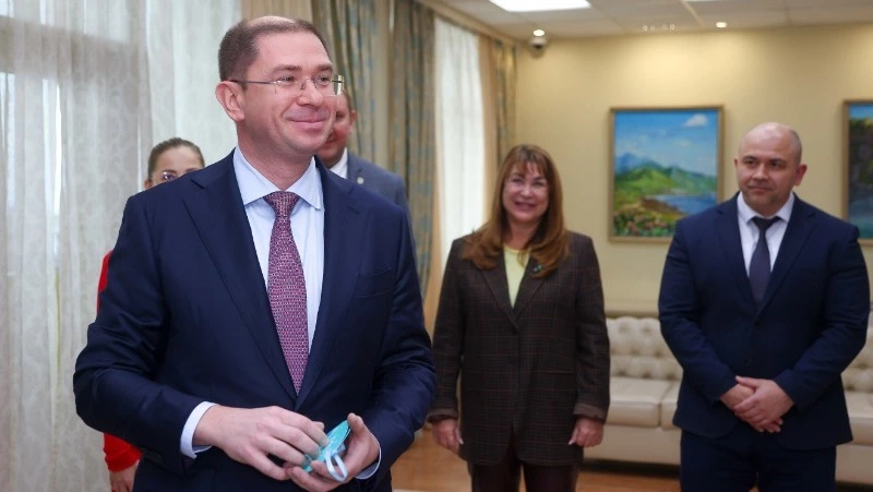 Глава правительства Сахалинской области исполнит мечту маленькой жительницы Холмска