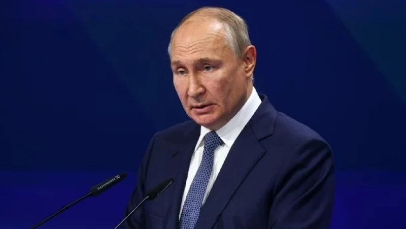 «Не мы пытались подчинить себе Донбасс бомбежками»: о чем Путин говорил на "Валдае"