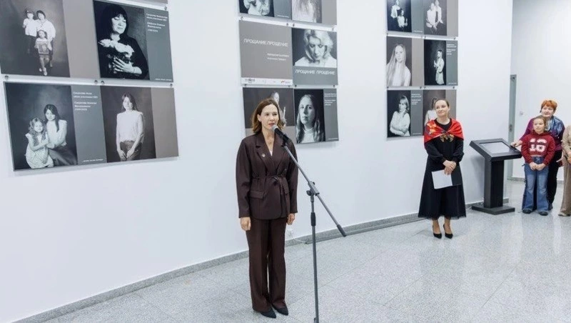 Сахалинцев и курильчан приглашают на фотовыставку «Прощание. Прощение»