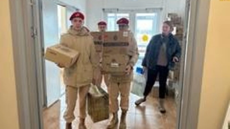 Матерей и жен сахалинских бойцов поздравляют с 8 марта
