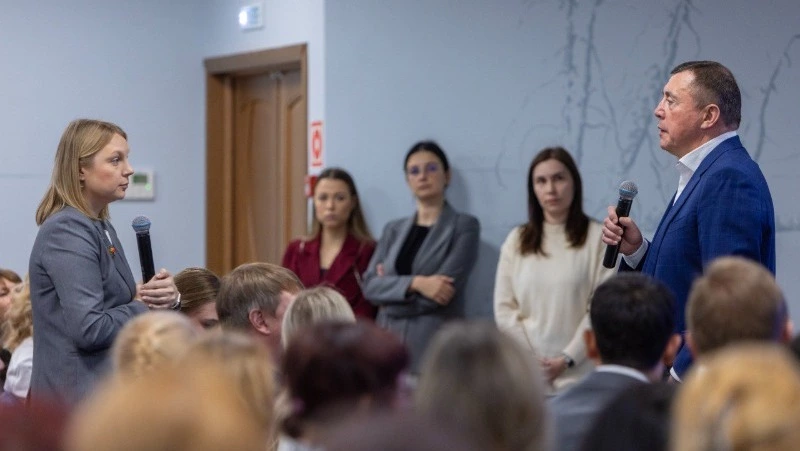 Транспортную реформу обсудил Валерий Лимаренко с волонтерами проекта "Забота. Защита. Уважение"