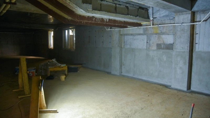 В Сахалинской области приводят в порядок подвалы МКД