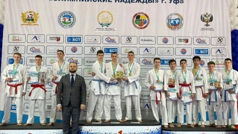 Сахалинские каратисты завоевали девять медалей всероссийских соревнований в Уфе
