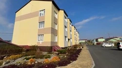 Валерий Лимаренко оценил масштабы благоустройства многоквартирных домов на Кунашире