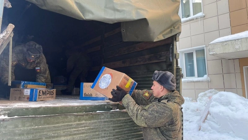 Более 9 тонн посылок отправили сегодня для сахалинских бойцов в зону СВО