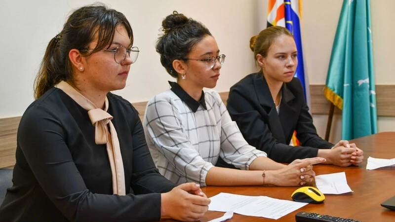 Южно-курильские школьники принялиучастие в V Молодежном форуме «Правовые университеты»