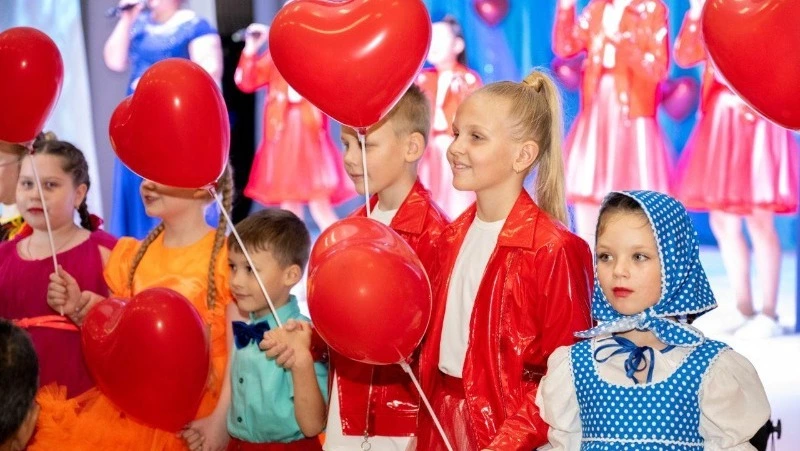 Праздник любви и нежности: на южных Курилах отпраздновали День матери