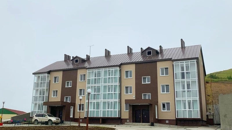 На острове Шикотан в с. Малокурильское завершается строительство 24-квартирного жилого дома