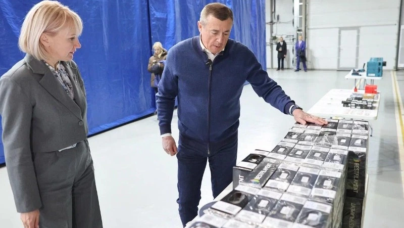 Валерий Лимаренко передал военным в зоне СВО новую партию спецтехники и оборудования