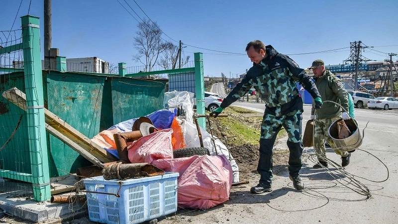 В МО продолжается месячник по уборке территории населенных пунктов