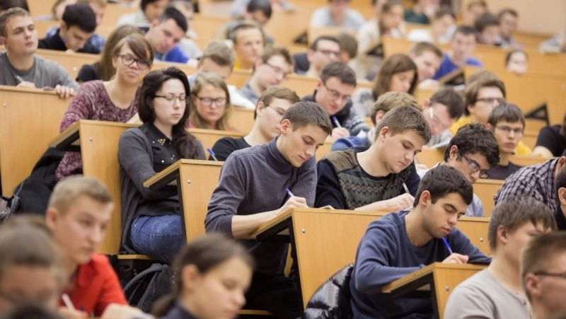 Кадры решают остаться 