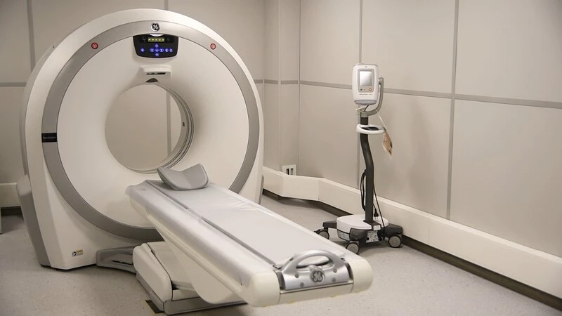 В Южно-Курильске впервые заработал компьютерный томограф