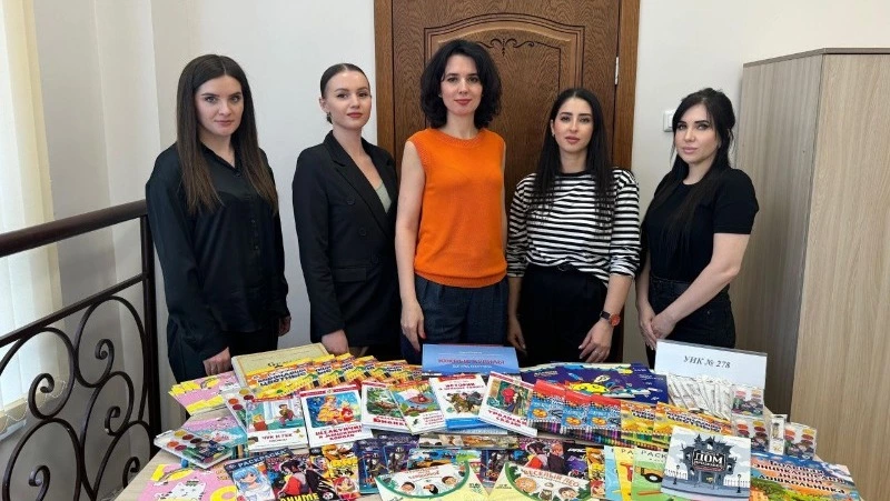 Подарок библиотекам Донбасса