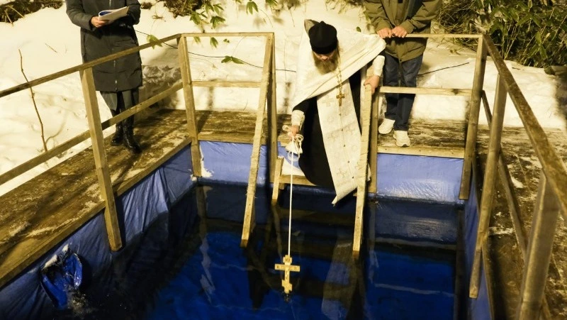 Крещенские купания в Южно-Курильском районе