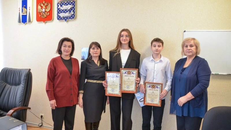 Подвели итоги первого тура олимпиады школьников по вопросам избирательного права 