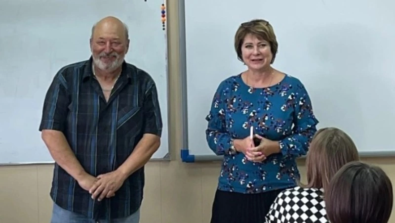 Учащиеся Южно-Курильской школы встретились с краеведом г. Александровск-Сахалинского