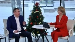 Губернатор Сахалинской области Валерий Лимаренко провёл прямую линию с населением