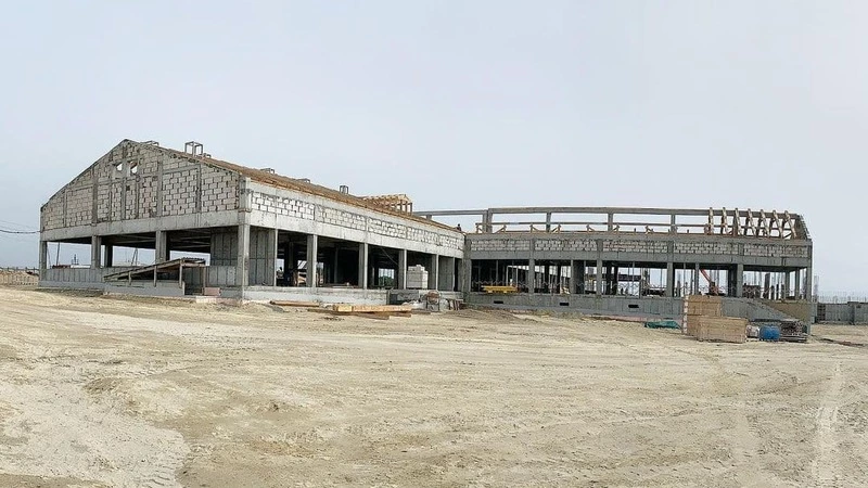 На острове Кунашир в с. Головнино ведется строительство школы-детского сада на 100 мест