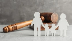 С 1 марта изменились правила учета алиментов при назначении единого пособия сахалинским семьям 