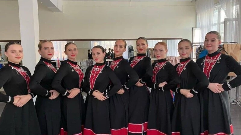Хореографический ансамбль Малокурильского дома культуры успешно выступил на областном конкурсе