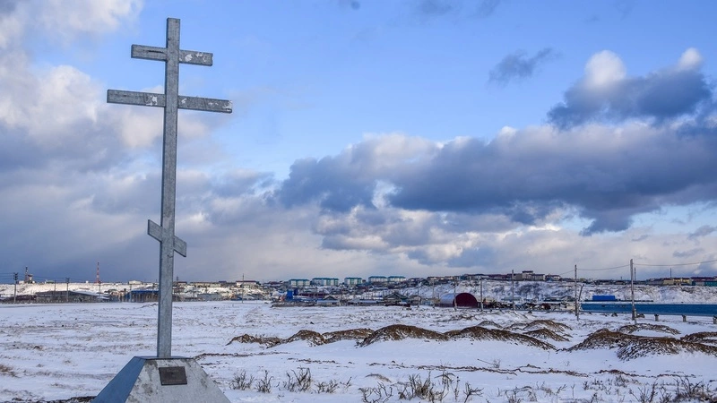 Установка поклонного креста в Южно-Курильске