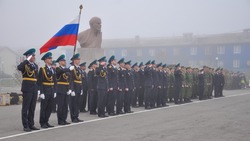 В Южно-Курильске отпраздновали 100-летие погранохраны Сахалина и Южных Курил на центральной площади
