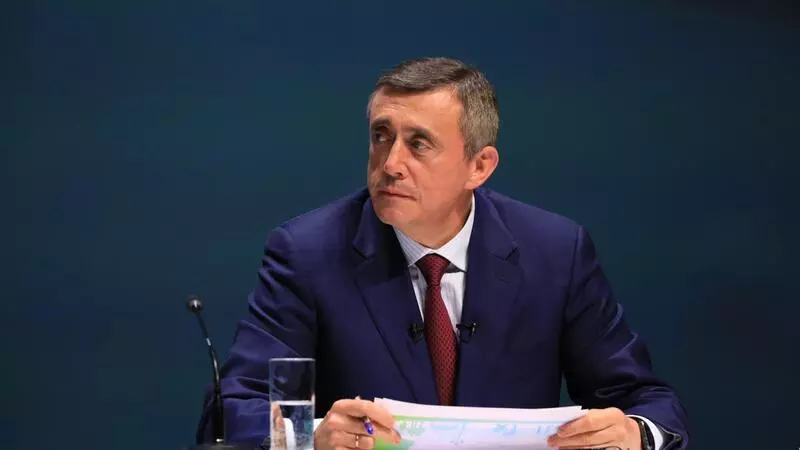 Валерий Лимаренко провел первую прямую линию