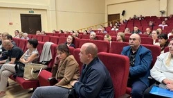 Павел Гомилевский ответил на вопросы шикотанцев
