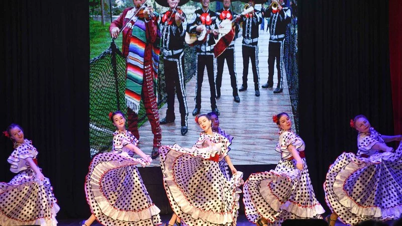 В Южно-Курильске поздравили женщин